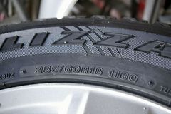 ブリジストン　ブリザックＤＭ－Ｚ3 285/60Ｒ18